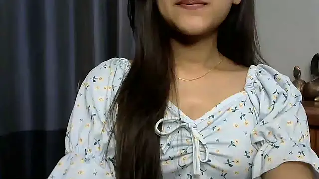 Snapshot of selen_5 chatting on March 2025 06:11:01 PM selen 5 online show from March 2025 06:11:01 PM