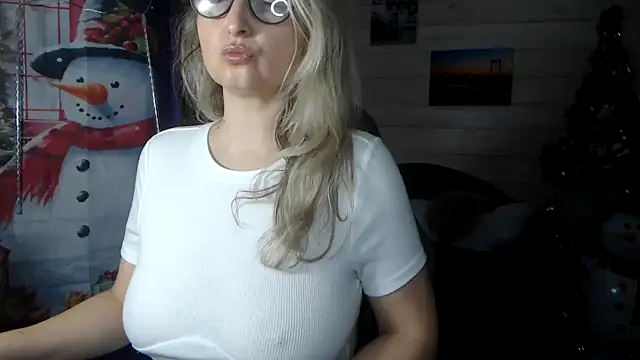 RubiLakros online show from January 2026 09:47:02 AM