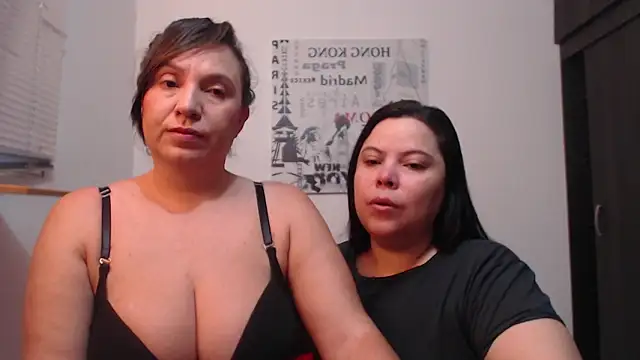 Snapshot of Aaa____ chatting on October 2025 11:14:02 AM Aaa online show from October 2025 11:14:02 AM