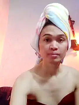 QueenSoreal online show from February 2025 05:44:01 PM