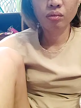 QueenSoreal online show from March 2026 02:01:02 AM