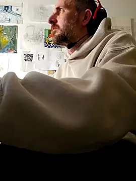 Snapshot of verylargecock chatting on November 2025 04:33:02 AM verylargecock online show from November 2025 04:33:02 AM