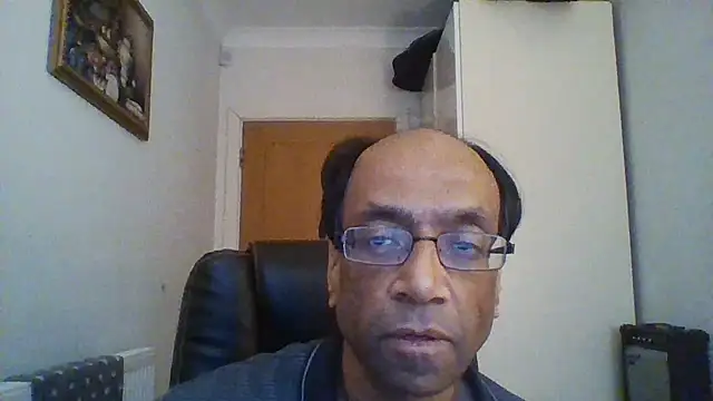 Snapshot of rauncher1 chatting on January 2025 09:37:02 AM rauncher1 online show from January 2025 09:37:02 AM