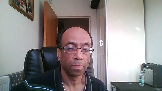 Snapshot of rauncher1 chatting on January 2025 02:43:01 PM rauncher1 online show from January 2025 02:43:01 PM