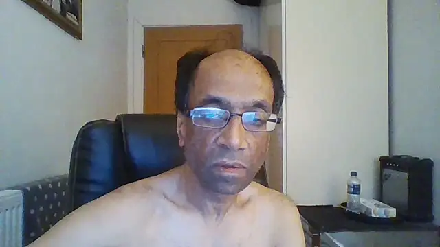 Snapshot of rauncher1 chatting on September 2025 08:14:02 AM rauncher1 online show from September 2025 08:14:02 AM