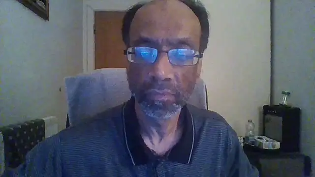 Snapshot of rauncher1 chatting on November 2025 12:43:01 AM rauncher1 online show from November 2025 12:43:01 AM