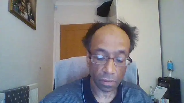 Snapshot of rauncher1 chatting on November 2025 09:53:01 AM rauncher1 online show from November 2025 09:53:01 AM