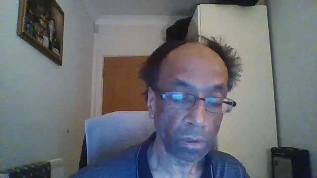 Snapshot of rauncher1 chatting on November 2025 09:19:02 AM rauncher1 online show from November 2025 09:19:02 AM