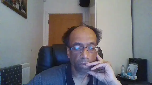 Snapshot of rauncher1 chatting on November 2025 10:37:02 AM rauncher1 online show from November 2025 10:37:02 AM