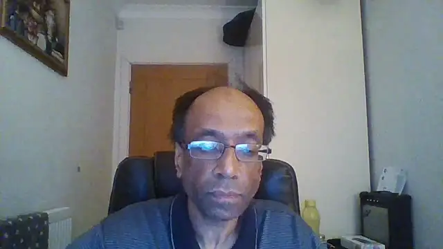 Snapshot of rauncher1 chatting on November 2025 10:15:02 AM rauncher1 online show from November 2025 10:15:02 AM