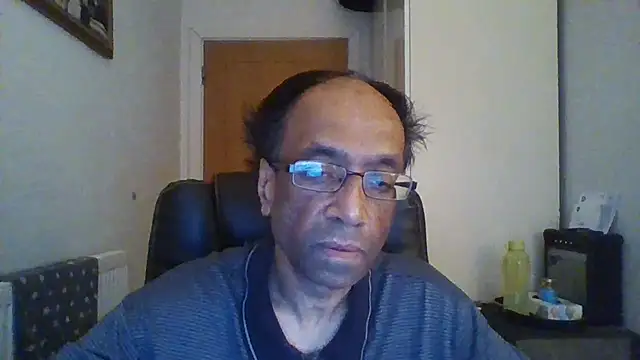 Snapshot of rauncher1 chatting on November 2025 09:23:01 AM rauncher1 online show from November 2025 09:23:01 AM