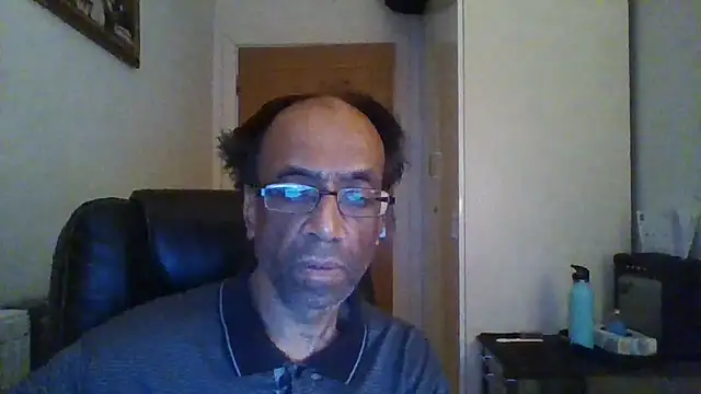 Snapshot of rauncher1 chatting on December 2025 04:44:01 PM rauncher1 online show from December 2025 04:44:01 PM