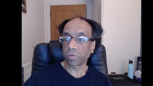 Snapshot of rauncher1 chatting on June 2026 08:24:01 AM rauncher1 online show from June 2026 08:24:01 AM