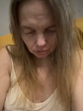 Susanel online show from November 2025 12:02:02 AM