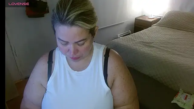 bella savati online show from November 2025 11:18:02 PM