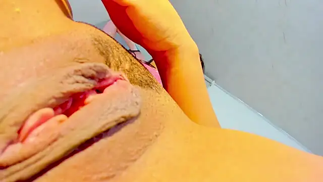 Snapshot of SQUIRTINGQUEEN11 chatting on December 2024 01:37:02 AM SQUIRTINGQUEEN11 online show from December 2024 01:37:02 AM