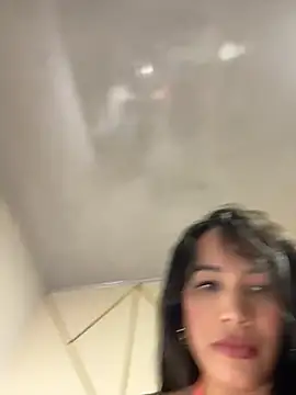 SQUIRTINGQUEEN11 online show from April 2026 02:38:01 AM