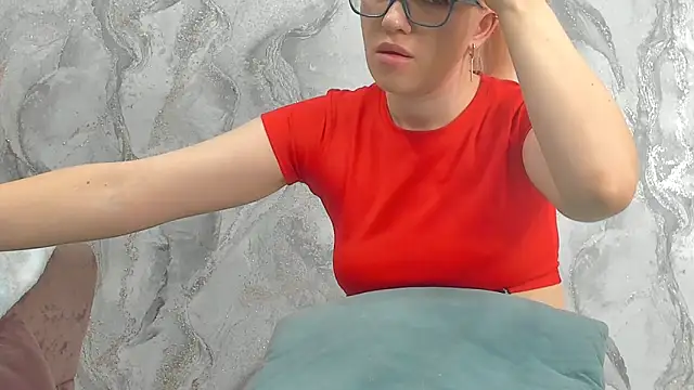 Snapshot of succubus chatting on February 2025 06:18:02 AM succubus online show from February 2025 06:18:02 AM