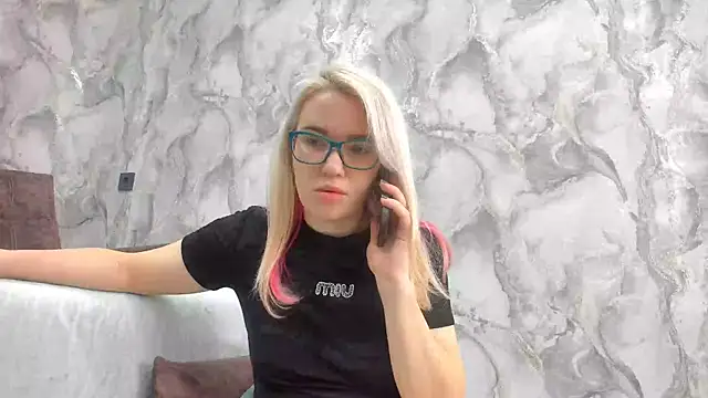 Snapshot of succubus chatting on March 2025 10:19:01 AM succubus online show from March 2025 10:19:01 AM