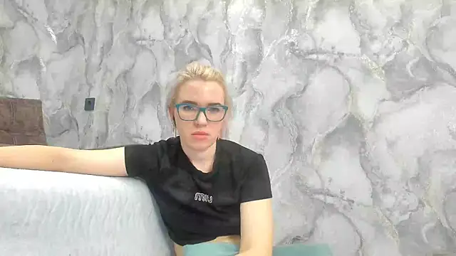 Snapshot of succubus chatting on March 2025 07:04:02 AM succubus online show from March 2025 07:04:02 AM