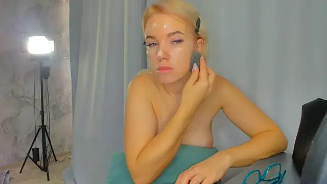 Snapshot of succubus chatting on October 2025 07:42:01 AM succubus online show from October 2025 07:42:01 AM