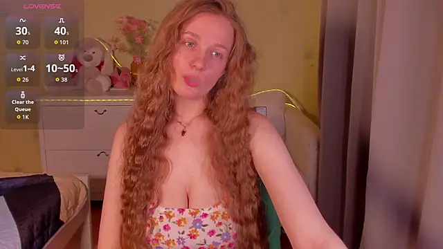 SweetMilkis online show from March 2026 07:25:01 PM