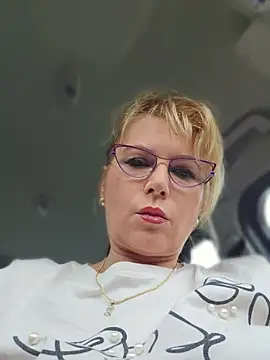 elacoquette online show from April 2026 01:04:01 PM