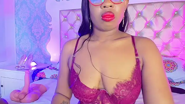 CaseyMoon online show from April 2026 12:44:02 PM