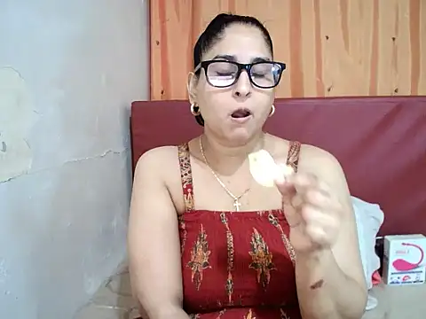 Snapshot of Indiankushy chatting on November 2025 04:29:01 PM Indiankushy online show from November 2025 04:29:01 PM