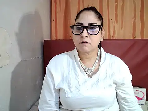 Snapshot of Indiankushy chatting on December 2025 05:07:01 PM Indiankushy online show from December 2025 05:07:01 PM