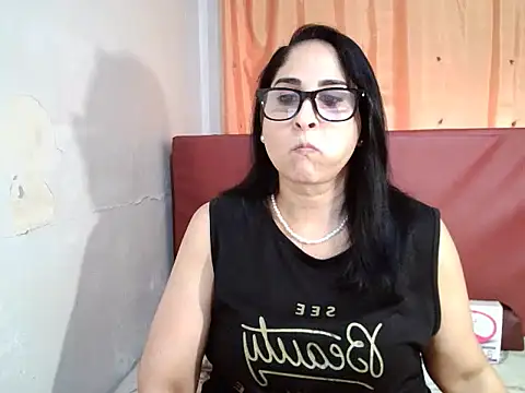 Snapshot of Indiankushy chatting on December 2025 04:35:02 PM Indiankushy online show from December 2025 04:35:02 PM