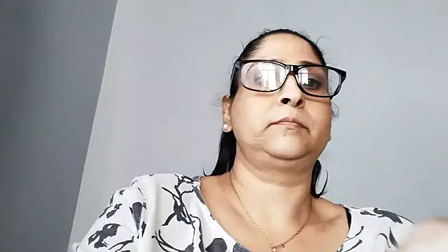 Snapshot of Indiankushy chatting on July 2026 09:05:01 AM Indiankushy online show from July 2026 09:05:01 AM