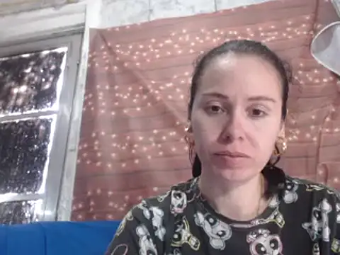 Snapshot of Venusluxodomme chatting on September 2025 04:50:02 PM Venusluxodomme online show from September 2025 04:50:02 PM