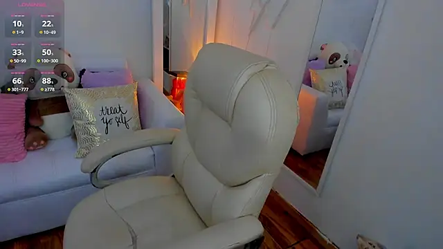 zobe love online show from January 2025 05:35:02 PM