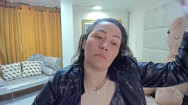 Snapshot of gaby_trent chatting on December 2025 03:09:02 PM gaby trent online show from December 2025 03:09:02 PM