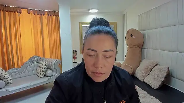 gaby trent online show from February 2026 01:05:02 PM