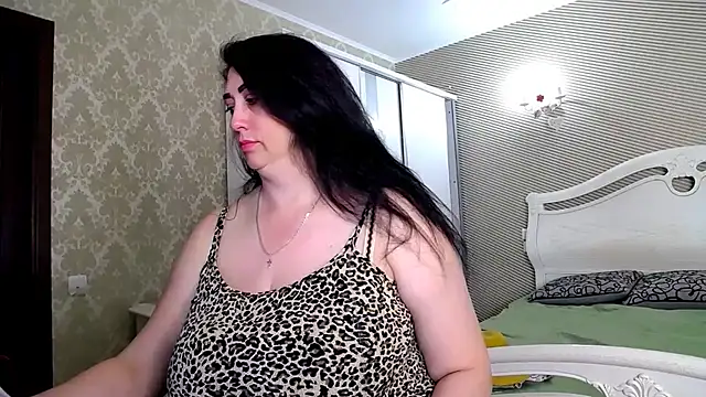 Evelyn Shy online show from May 2026 08:45:01 AM