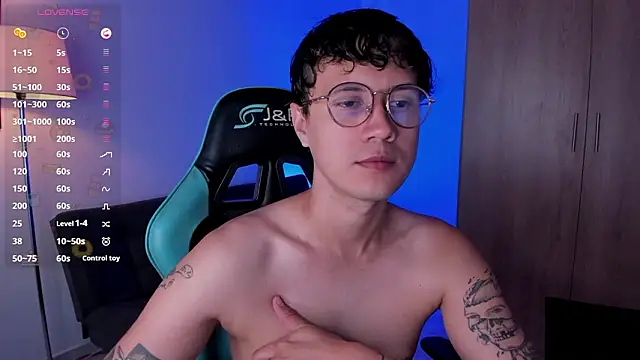 LeaneSeb online show from February 2026 12:43:02 PM