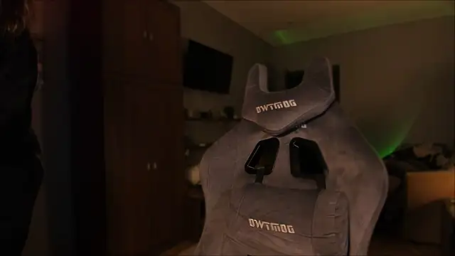 Snapshot of Rachel_Ro chatting on January 2025 02:36:01 AM Rachel Ro online show from January 2025 02:36:01 AM