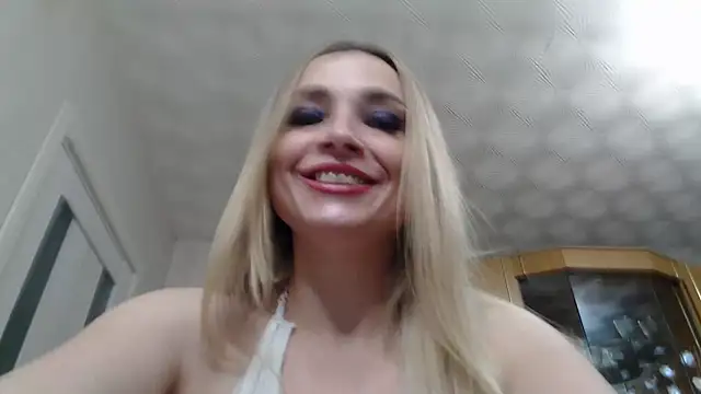 Mika Passion online show from January 2025 01:08:01 PM