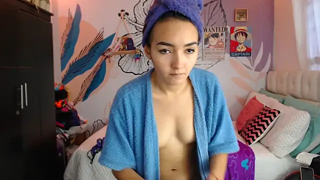 LinzyBaner online show from February 2025 10:30:01 PM