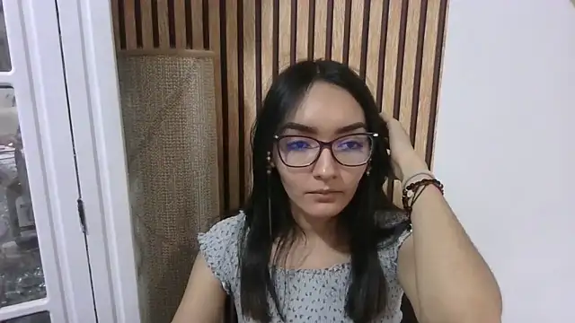 LinzyBaner online show from February 2025 12:35:01 AM