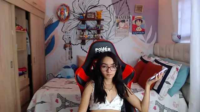 LinzyBaner online show from October 2025 10:07:01 PM