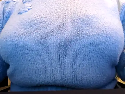 Snapshot of SensualATease chatting on October 2025 04:03:02 PM SensualATease online show from October 2025 04:03:02 PM