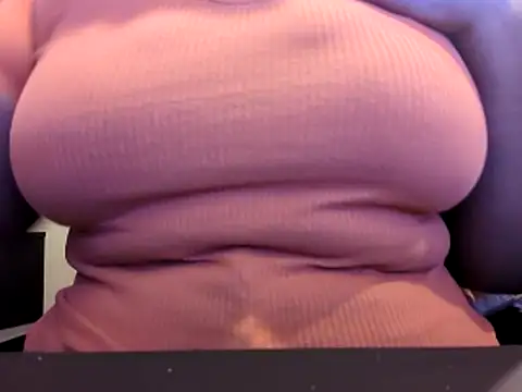 Snapshot of SensualATease chatting on November 2025 05:12:02 PM SensualATease online show from November 2025 05:12:02 PM