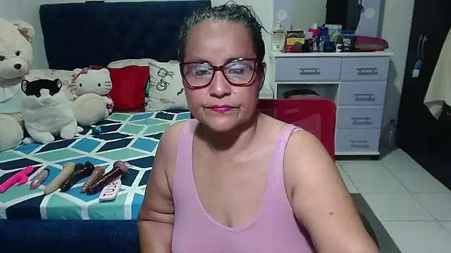 Snapshot of pervert_mommy_ chatting on October 2025 10:12:02 AM pervert mommy online show from October 2025 10:12:02 AM