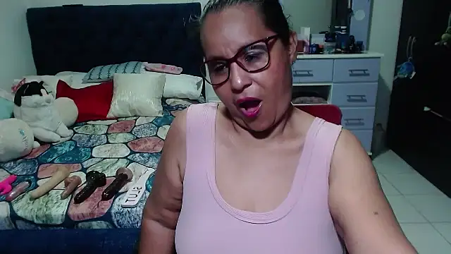 Snapshot of pervert_mommy_ chatting on October 2025 09:54:01 AM pervert mommy online show from October 2025 09:54:01 AM