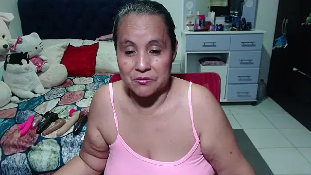Snapshot of pervert_mommy_ chatting on October 2025 10:38:01 AM pervert mommy online show from October 2025 10:38:01 AM