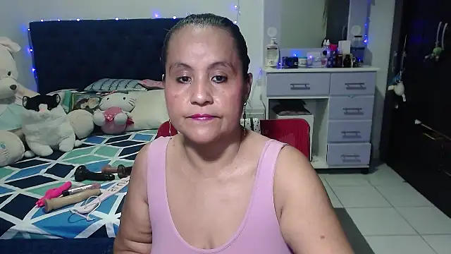 pervert mommy  online show from December 2025 09:46:02 AM