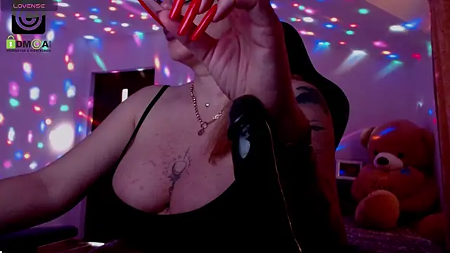 Snapshot of SonyaDevon chatting on February 2025 07:45:01 AM SonyaDevon online show from February 2025 07:45:01 AM